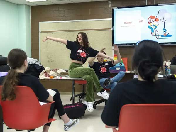 v.c.u. students giving a classroom presentation